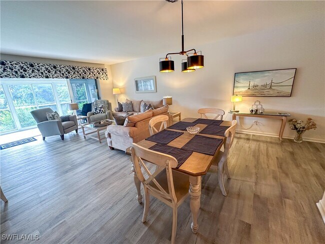 Photo - 4240 Lake Forest Dr Unit 413