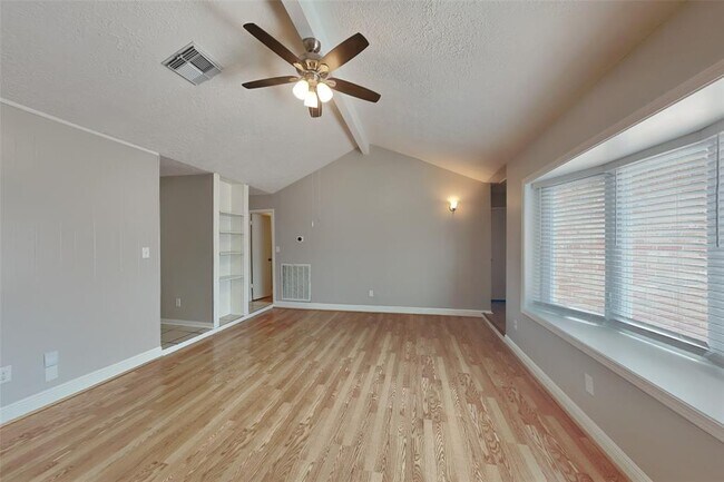 Photo - 13627 Montaigne Dr