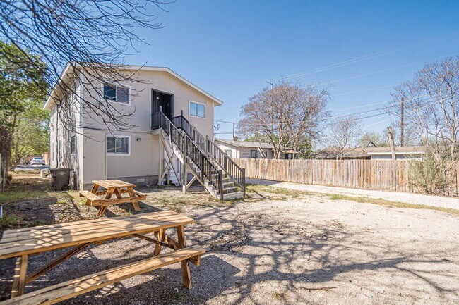 Photo - 2323 Arbor Pl