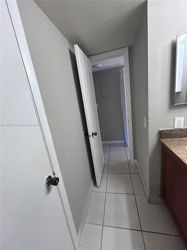 Photo - 11481 NW 42nd St Unit 11481