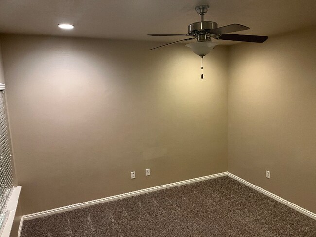 Photo - 1596 W 300 S