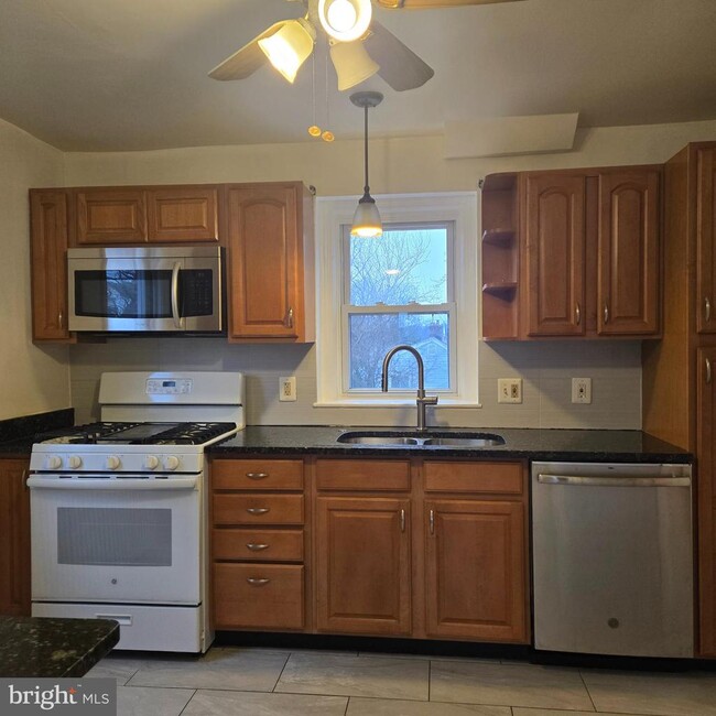 Photo - 8 Mannakee St