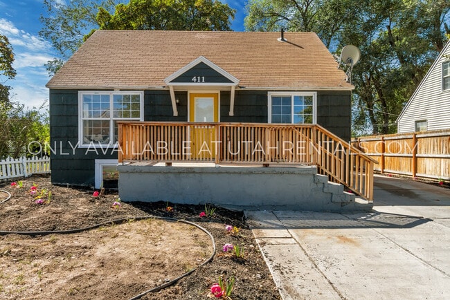 Photo - 411 W Main St