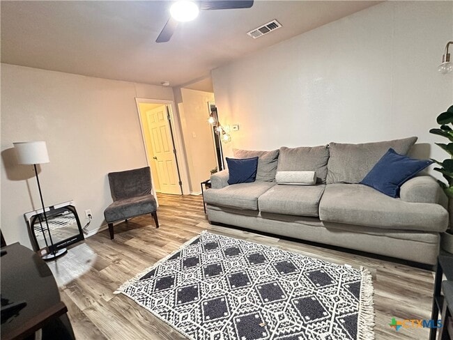 Photo - 511 McKie St