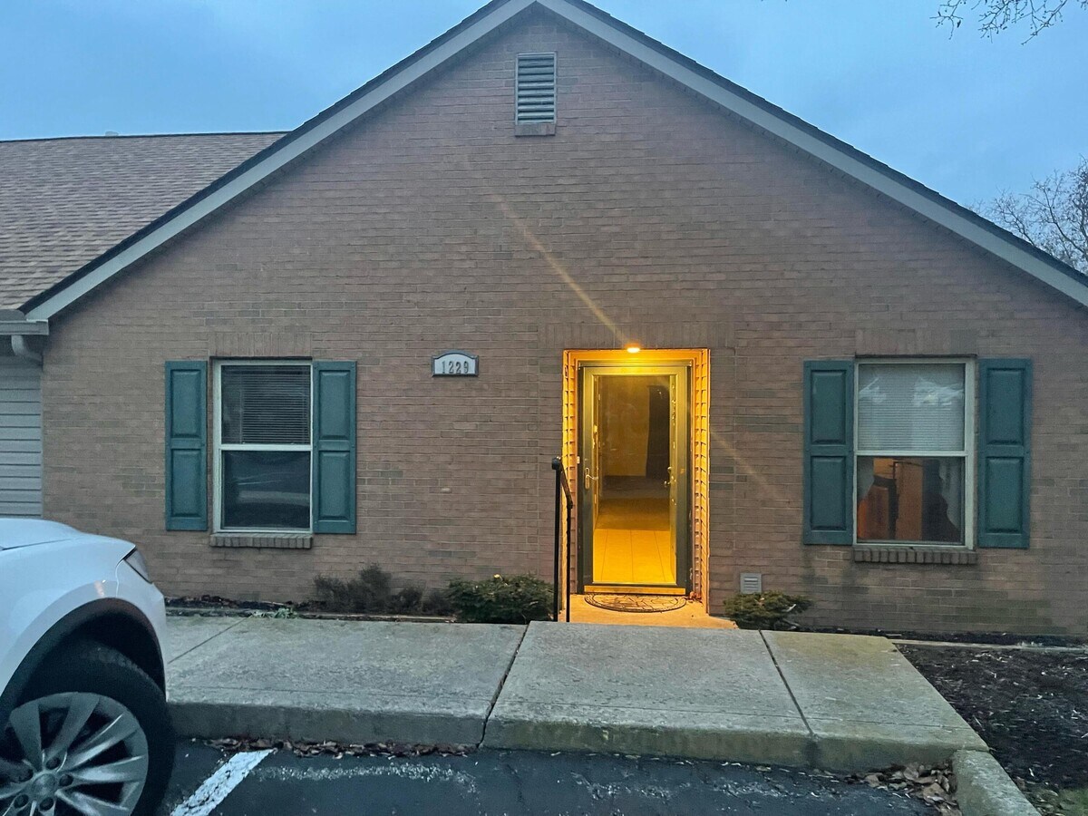 Photo - 1229 Rivercrest Dr S Unidad D