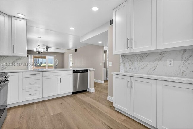 Photo - 12500 SW 5th Ct Unit 109M