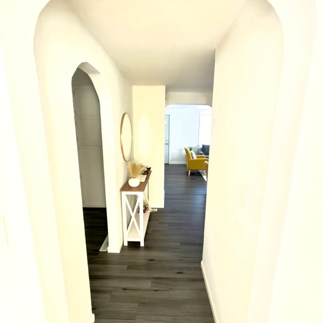 Photo - 2833 S 128th St