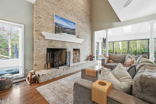 Photo - 63 Queens Ct