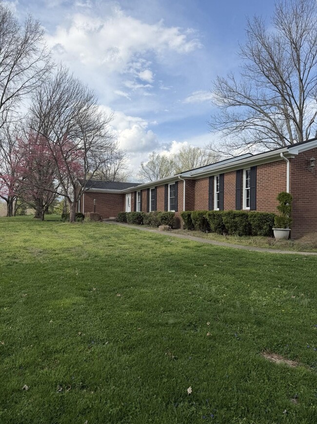 Photo - 110 Pineur Rd