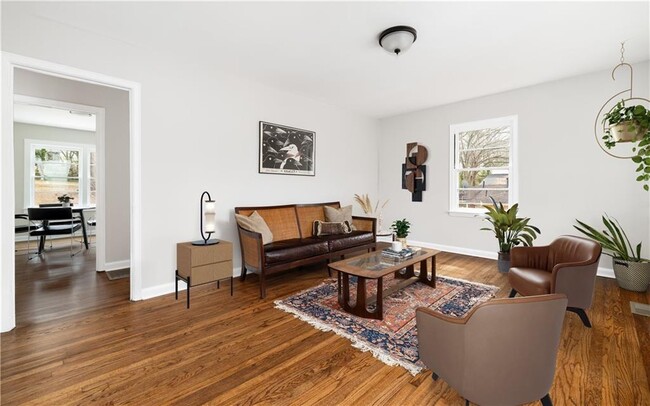 Photo - 1338 Elizabeth Ave SW