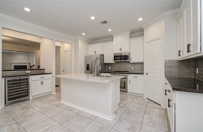 Photo - 4908 Crawford St