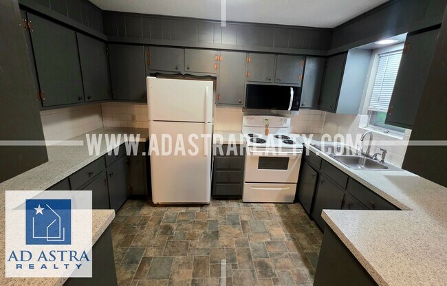 Photo - 208 Brookside Dr