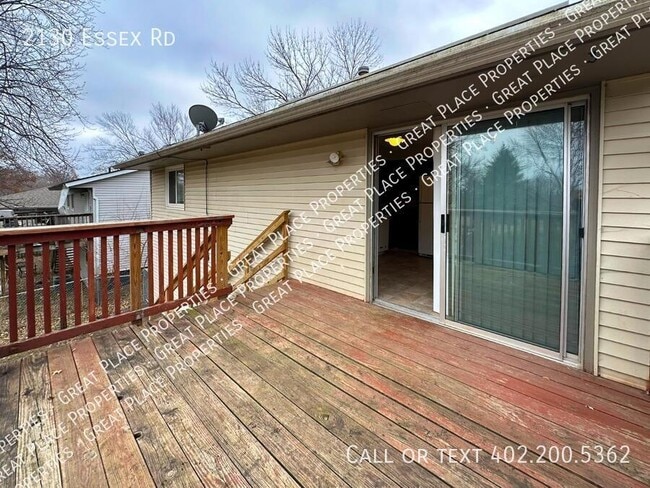 Photo - 2130 Essex Rd