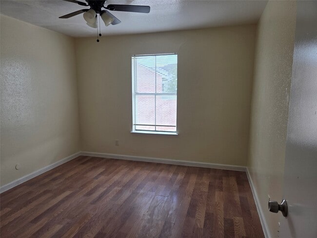 Photo - 11529 S Kirkwood Rd
