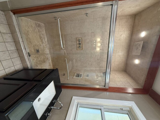 Photo - 1722 Hunt Ave