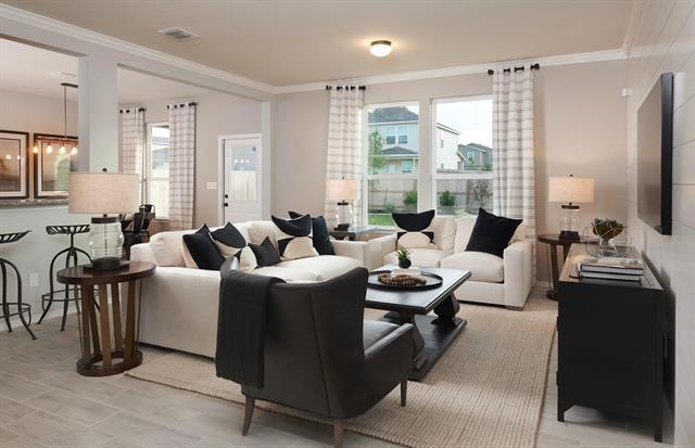 Photo - 366 Lake Erie Dr