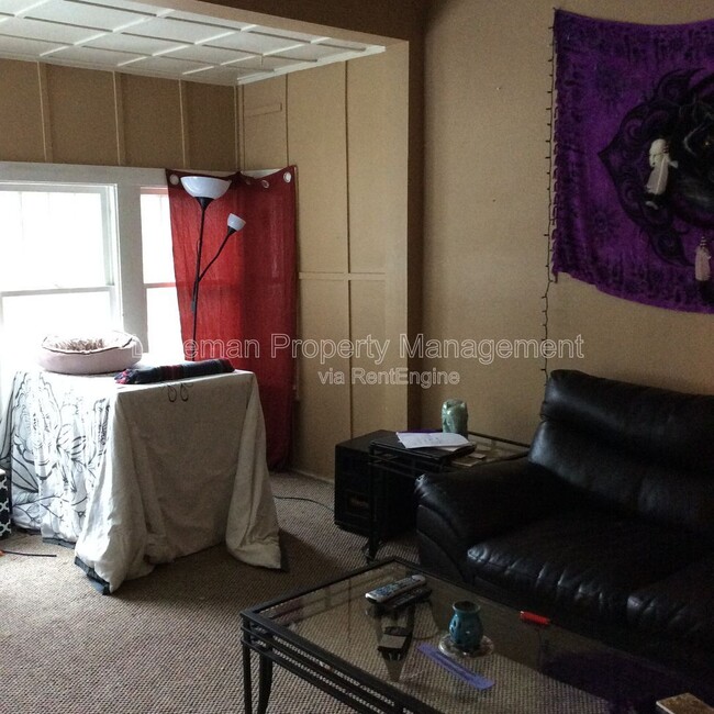 Photo - 720 Village St Unit 2