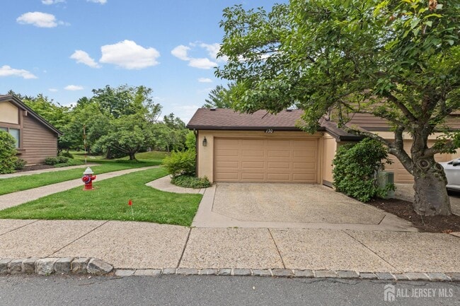 Building Photo - 130 Sayre Dr Unit 130