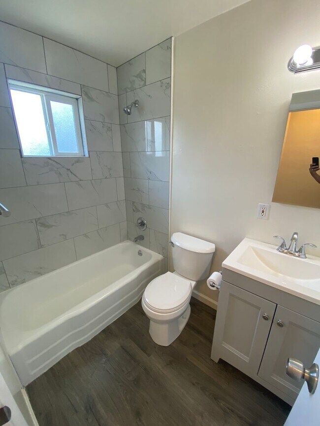 Photo - 400-404 LaRue Ave. Unit 400