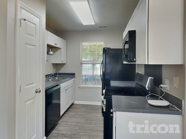 Photo - 11136 White Stag Dr