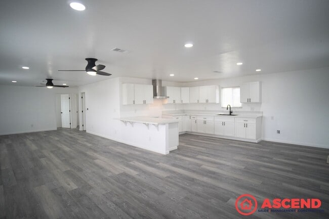 Photo - Beautiful Home in 93314