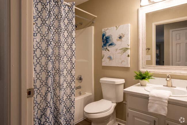 2BR,2BA_Barbaretta_1024 SqFt