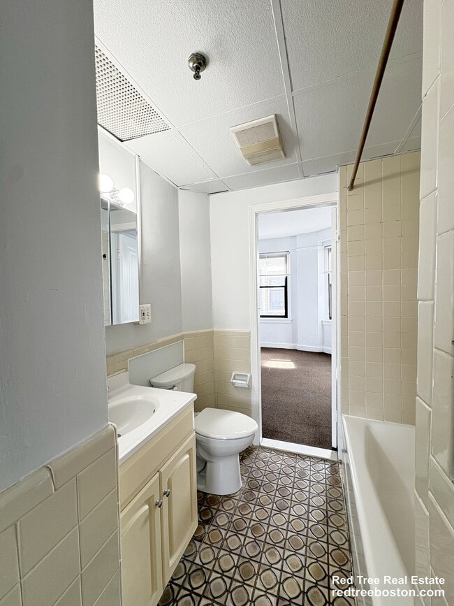 Photo - 475 Commonwealth Ave Unit 606