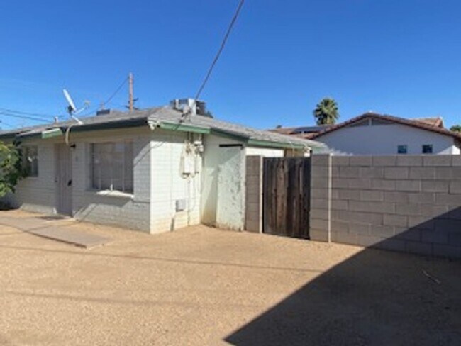 Photo - 7532 N 21st Ave Unidad 2
