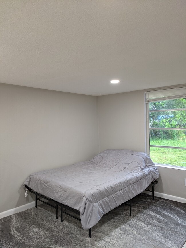 Photo - Post Rd Unidad 1