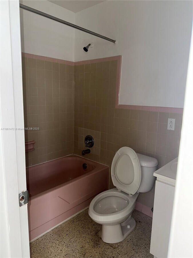 Photo - 55 W 7th St Unit 12