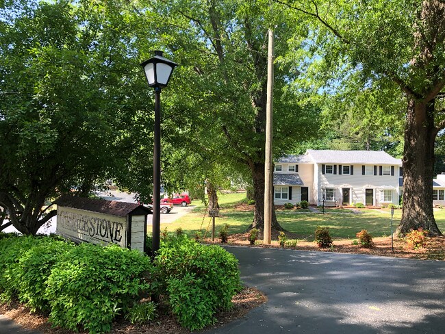 Photo - 2201 Stonecutter Dr