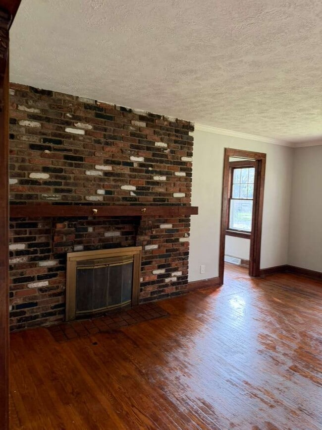 72 Harriman Ave