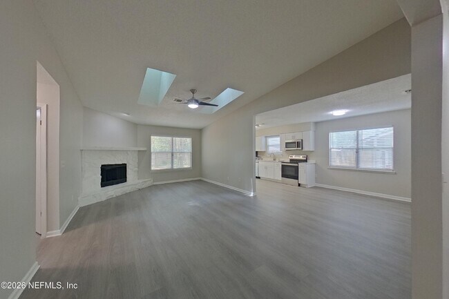 Photo - 3572 Raymur Villa Dr