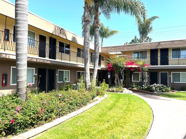 4020 W Rosecrans Ave Unit A