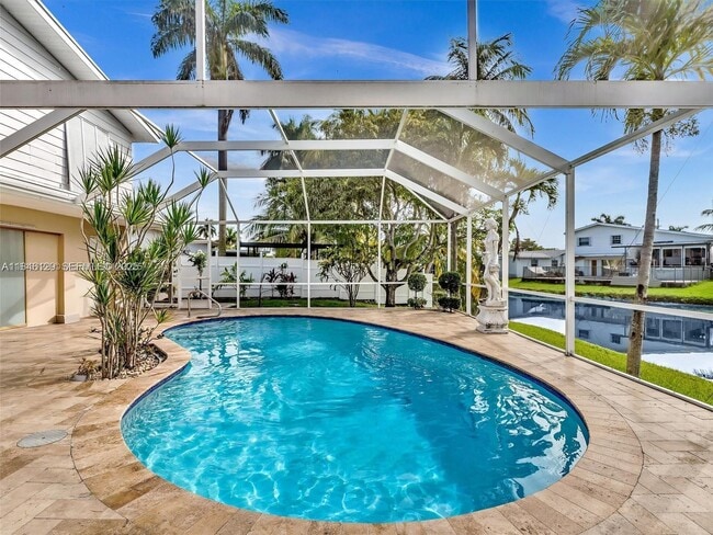 Building Photo - 3917 E Lake Rd