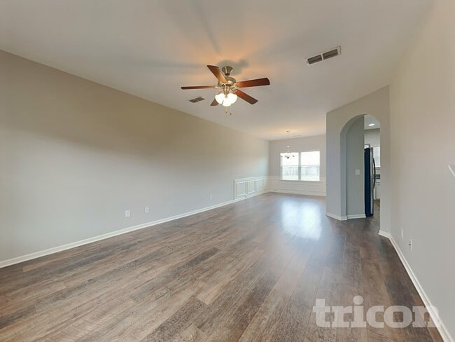 Photo - 1031 Solomon Ln