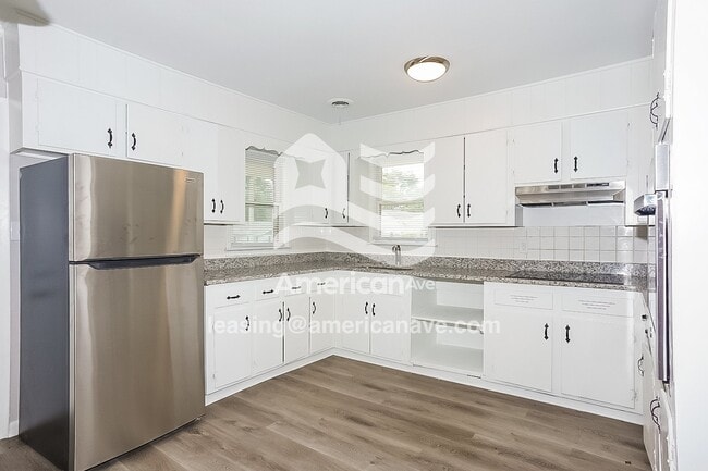 Photo - 2152 Bayvale Rd