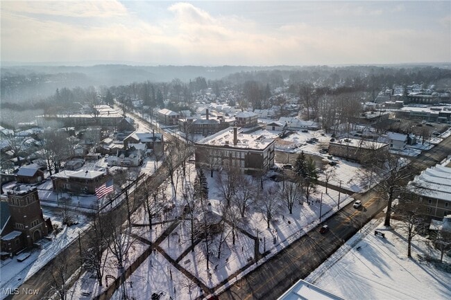 Building Photo - 25 E Spaulding St