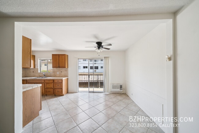 Photo - 1220 N Ogden Dr Unit 18