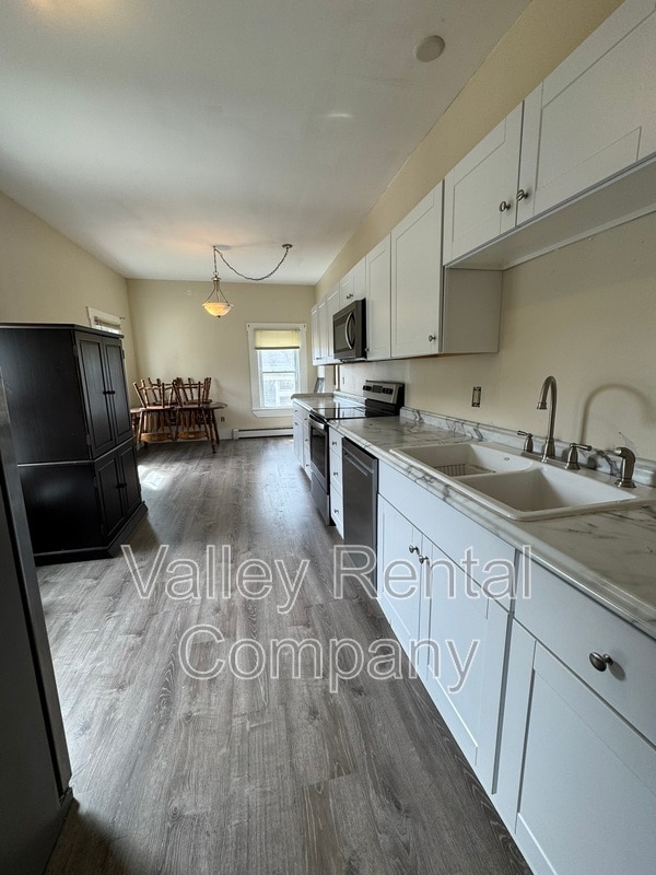 Photo - 240 State St