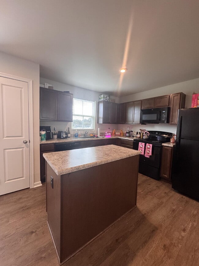 Photo - Charming 3-Bed, 2.5-Bath Home in Woodruff ...