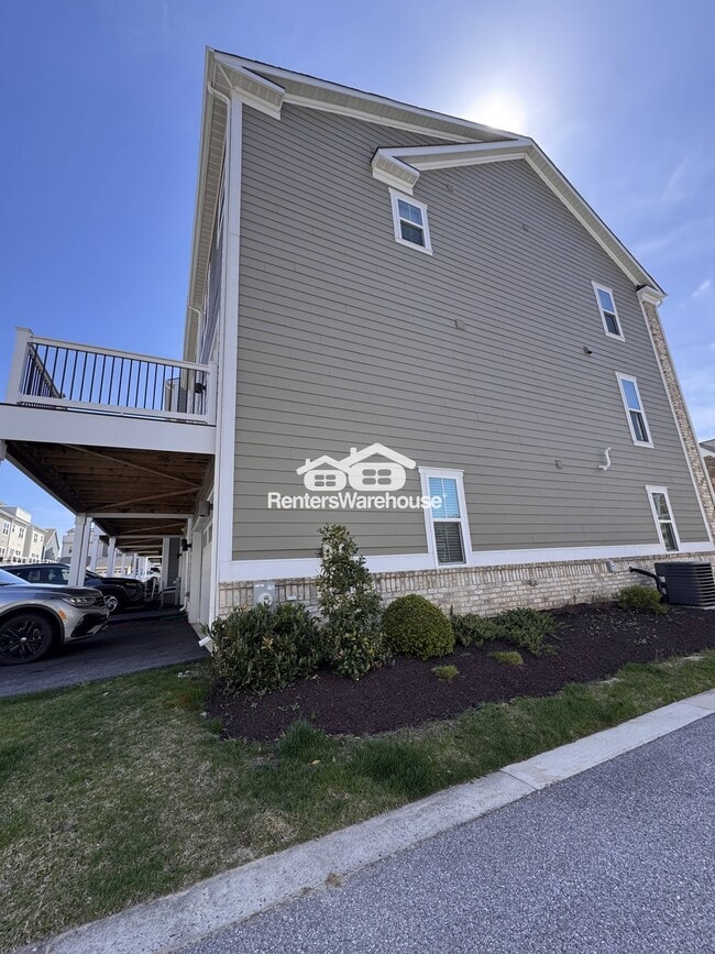 Photo - 6242 Islington St