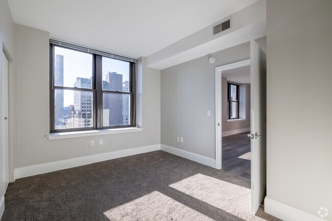 2BR, 1BA - 676SF - 2nd Bedroom