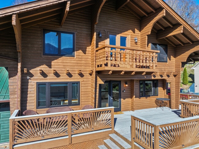 Photo - 168 Valley Creek Dr