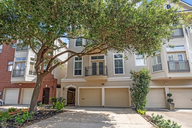 Photo - 4013 Blossom St