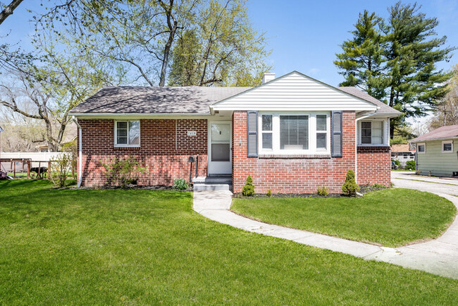 3 bed 2 bath in Noblesville with fenced in... - 3 bed 2 bath in Noblesville with fenced in... House