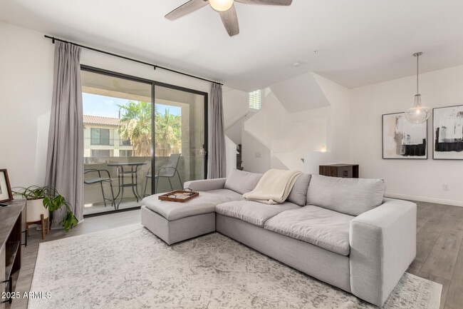 Photo - 2315 N 52nd St