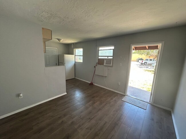 Photo - Perfectly located, central Sarasota unit f... Unit 1