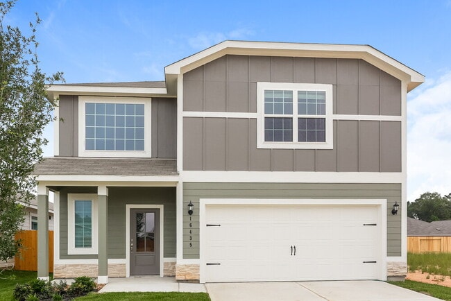 Building Photo - 16435 Honeysuckle Hl Dr