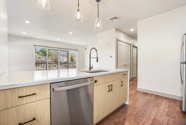 Photo - Grove Street Landing